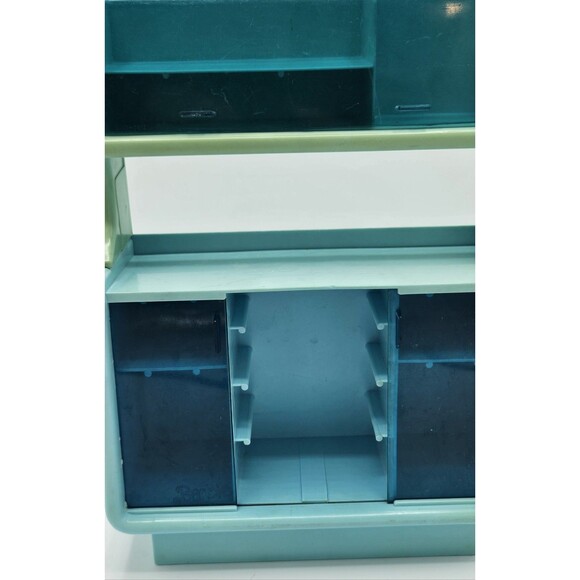 Vintage 1978 Barbie Dream Hutch Cabinet Blue Kitchen Table Blue USA Collectible - Picture 7 of 14